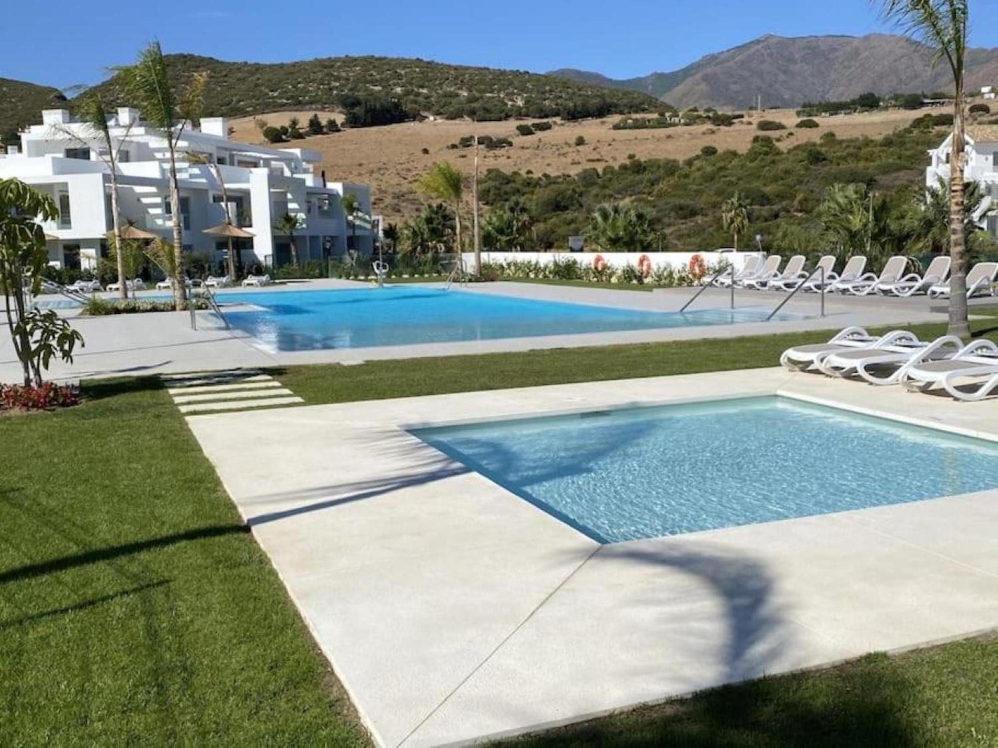 Al-401 Apartment In Alcazaba Lagoon Estepona Eksteriør billede